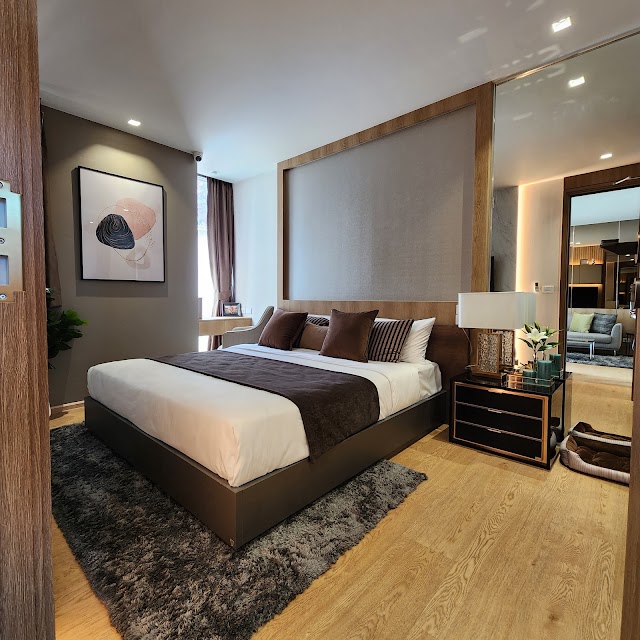 The Balance Condo Sales Office — фото проекта